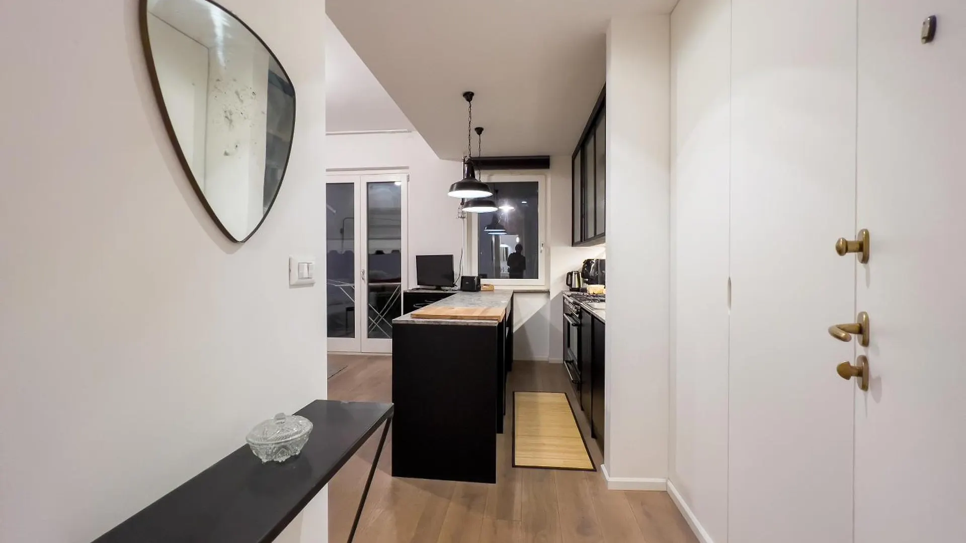 Paolo Sarpi - Charming Apartment With Terrace Milan Italy