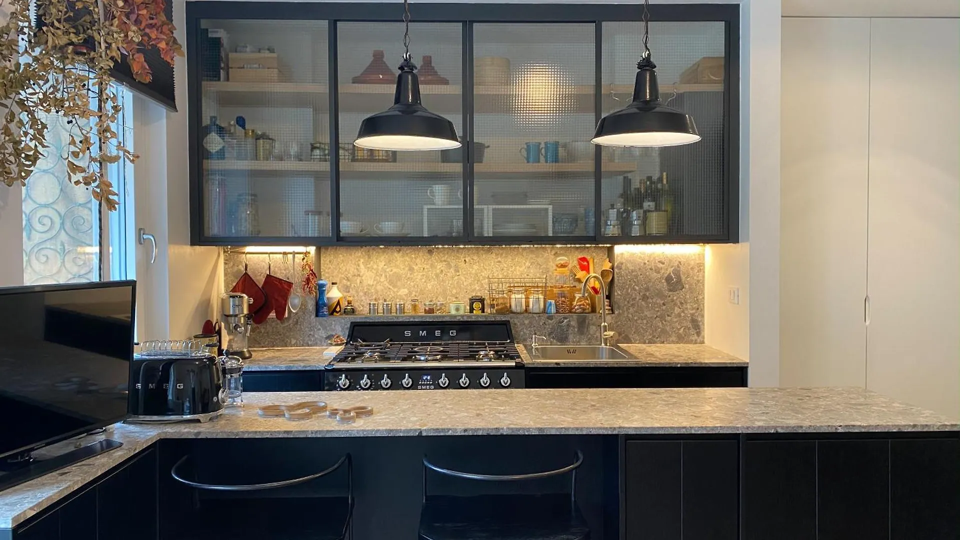 Paolo Sarpi - Charming Apartment With Terrace Milan