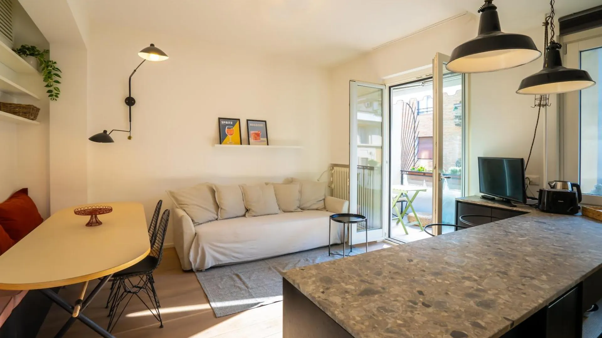Paolo Sarpi - Charming Apartment With Terrace Milan
