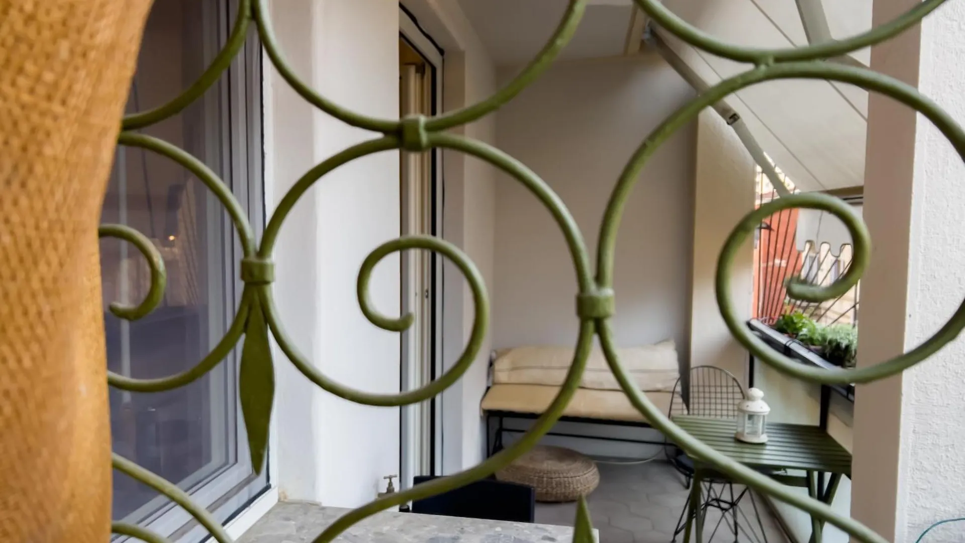 Paolo Sarpi - Charming Apartment With Terrace Milan 0*,